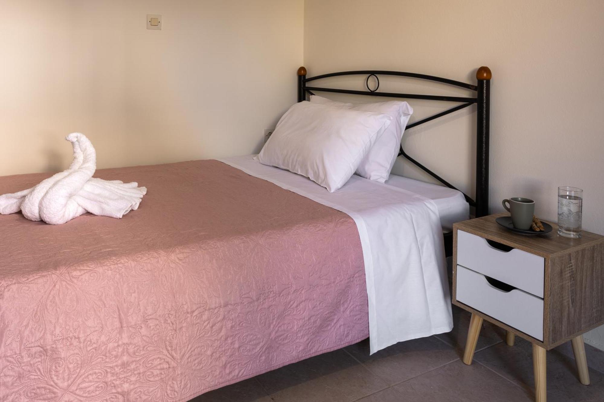 Pavlos Apartments Argostoli  Esterno foto