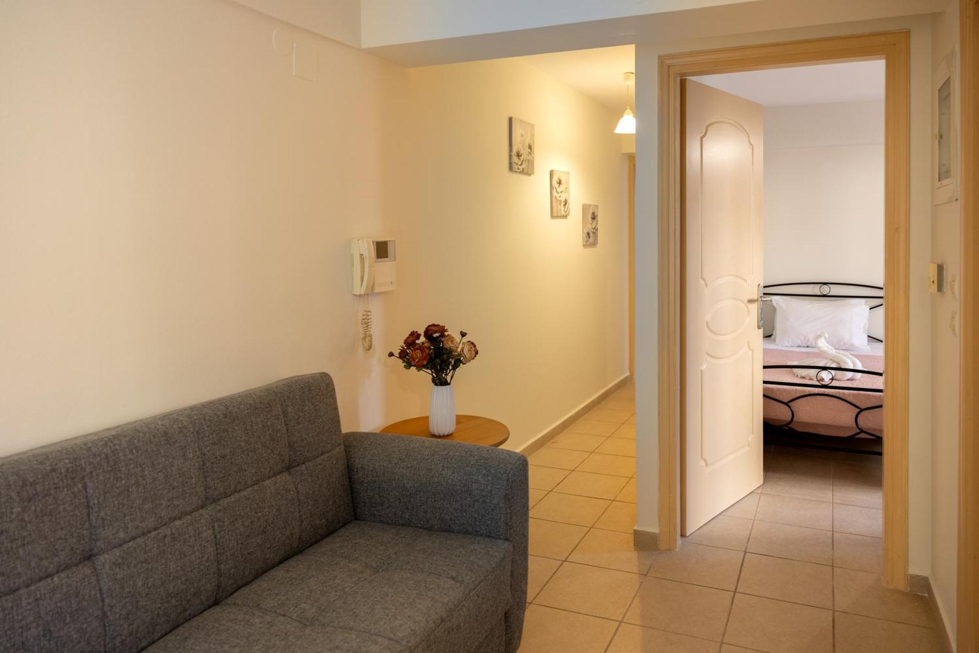 Pavlos Apartments Argostoli  Esterno foto